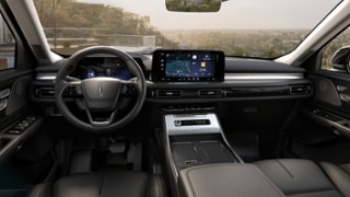 2025 Lincoln Lincoln Aviator Internal Image 2